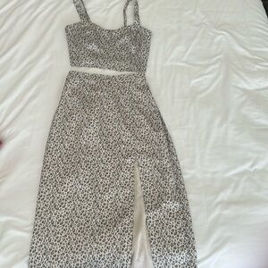 Abercrombie matching set (tank and high waisted pencil skirt)